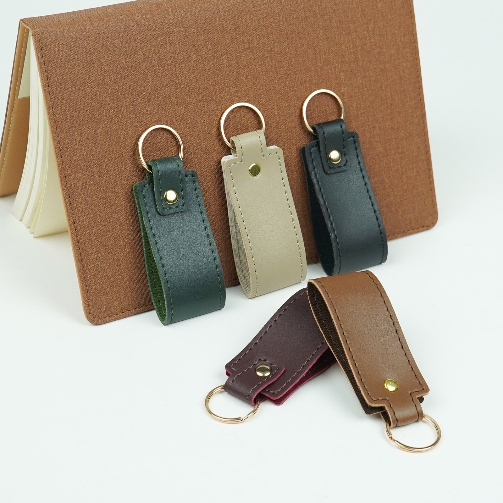 219_761540bd-3595-4842-850a-7dd986c6058e Tipi Keychain - Image 1